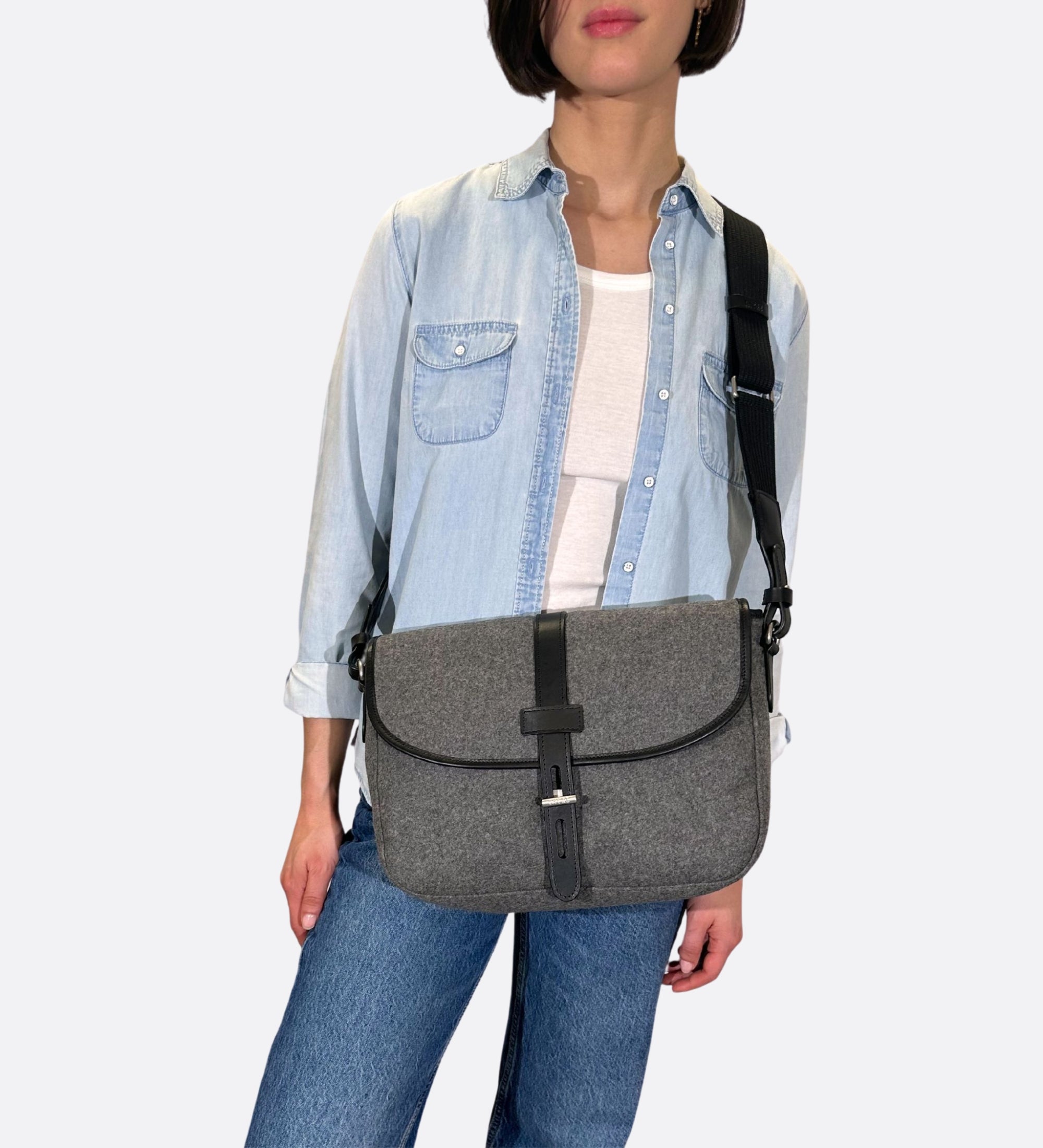 Besace taille M en drap de laine gris, THYRS