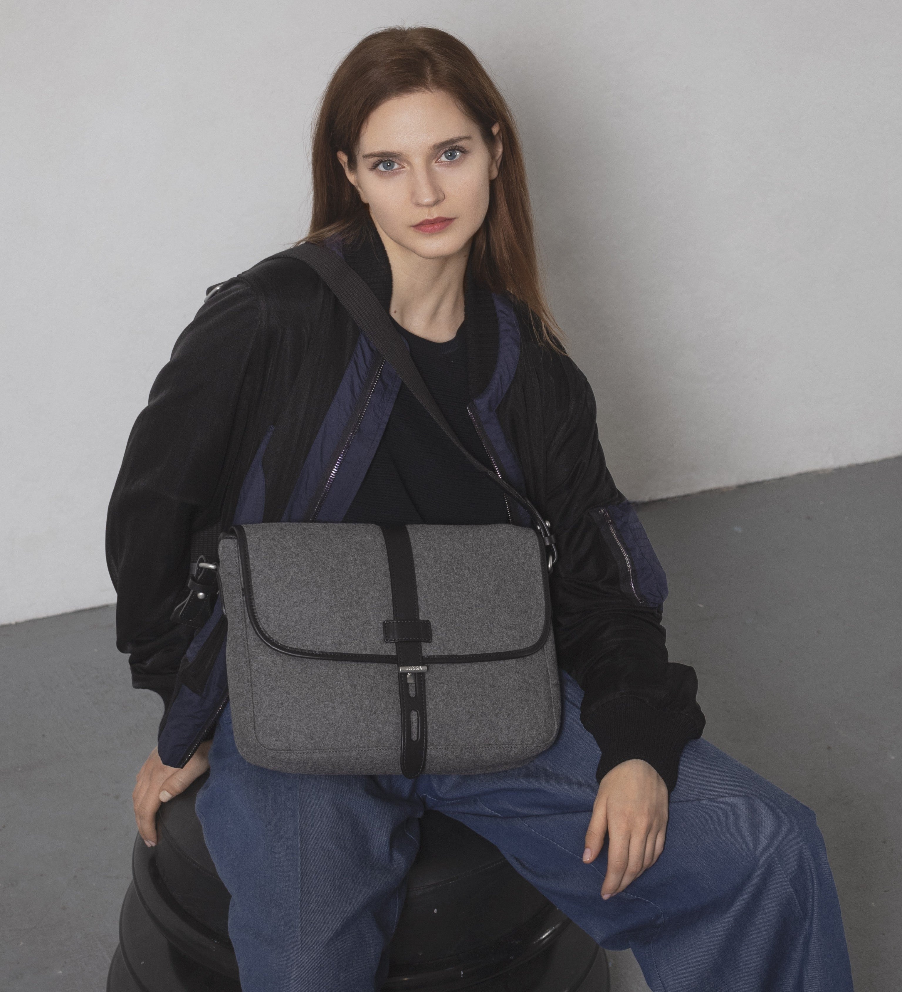 Besace Drap de laine | M